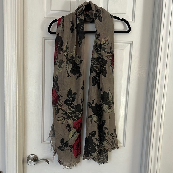 NARDI & TAGLIAFERRI 100% modal rose print floral scarf - Picture 1 of 3